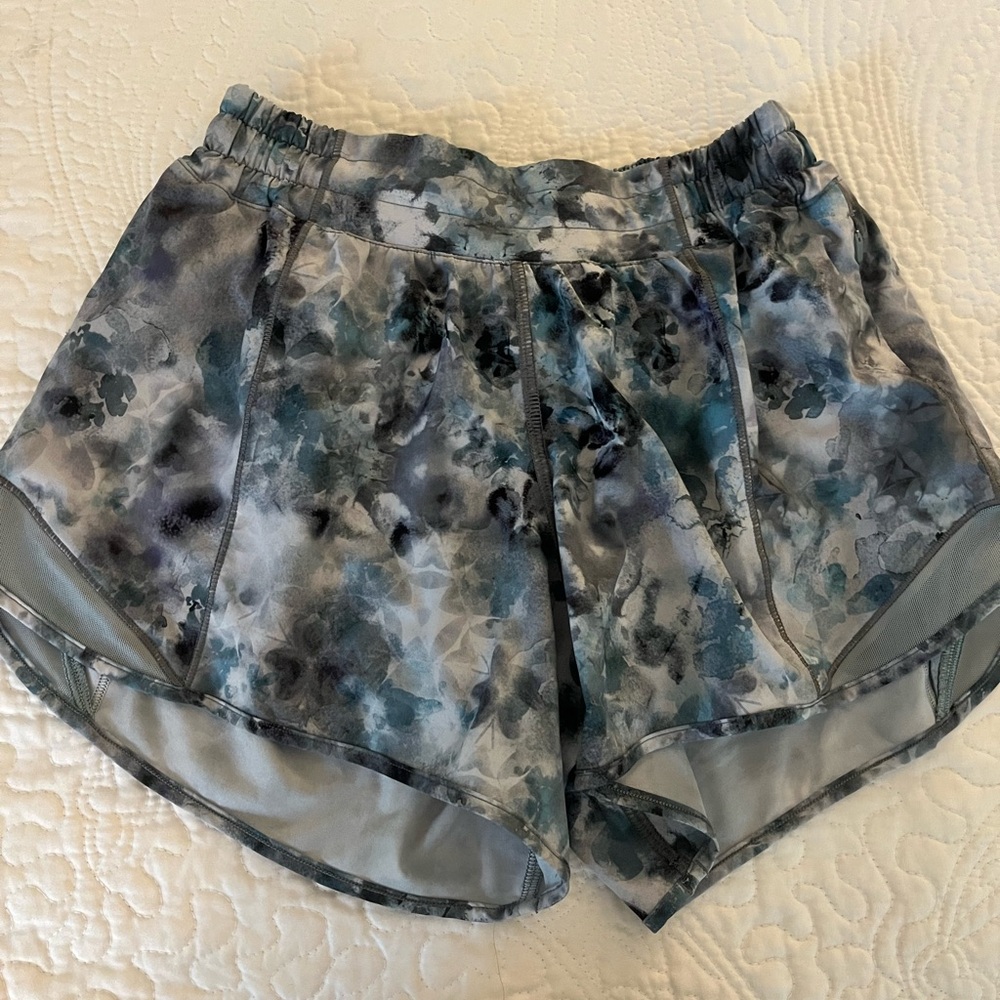 RARE kaleidofloral lululemon hotty hots